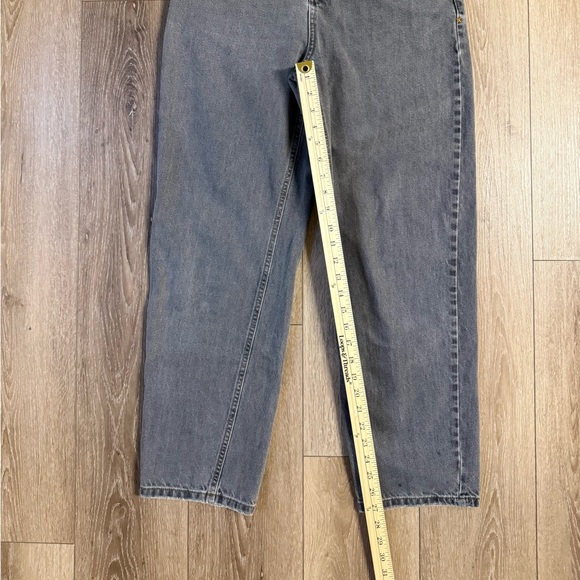 Men's Gray Straight Jeans - Picture 8 of 10
